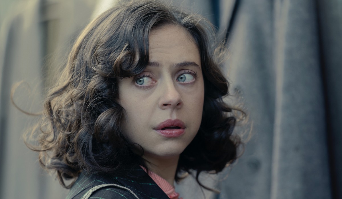 A Small Light Serie Tv Uscita Cast Streaming   Bel Powley Miep Gies In A Small Light Credits Disney Plus 